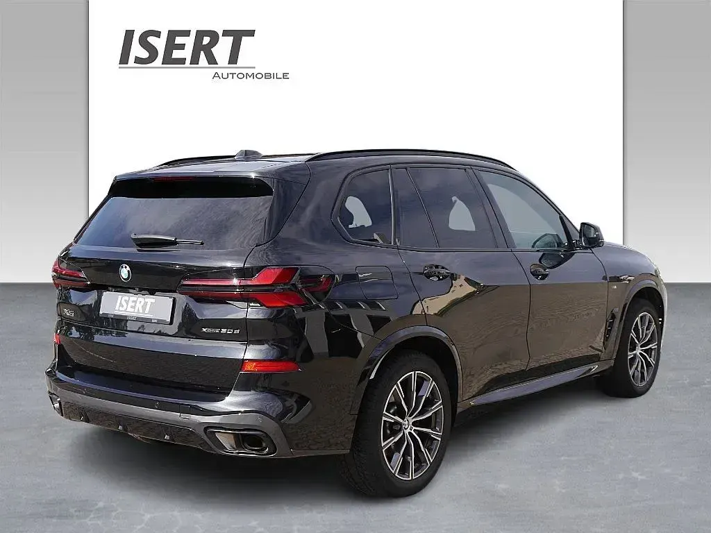 Gebraucht BMW X5 M Sport 298 PS (219 kW) 2024 Schwarz SUV