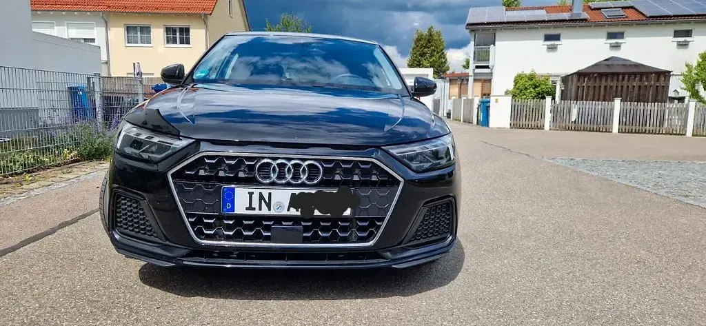 Gebraucht Audi A1 Advanced 95 PS (69 kW) 2025 Schwarz SUV