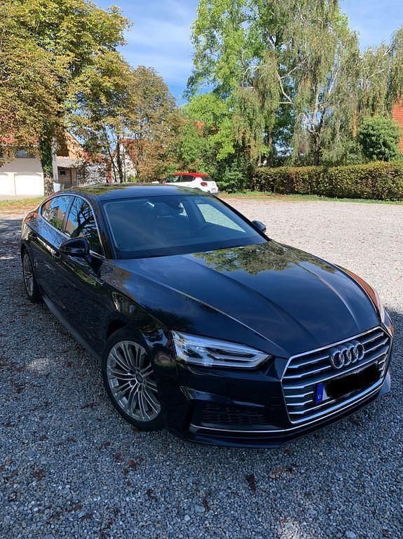 Blau Gebraucht 2017 Audi A5 Sportback S-Line Limousine | 22.199 € (Fairer Preis) - Bild 1/4