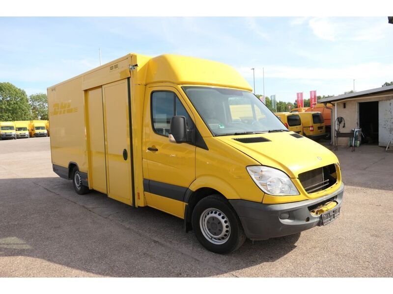 Gelb (metallic) Gebraucht 2011 Mercedes Sprinter Van | 11.186 € (Guter Preis) - Bild 1/3
