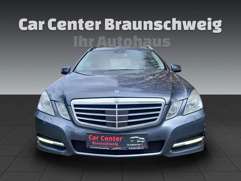 Gebraucht Mercedes E350 Avantgarde 265 PS (194 kW) 2013 Grau Limousine