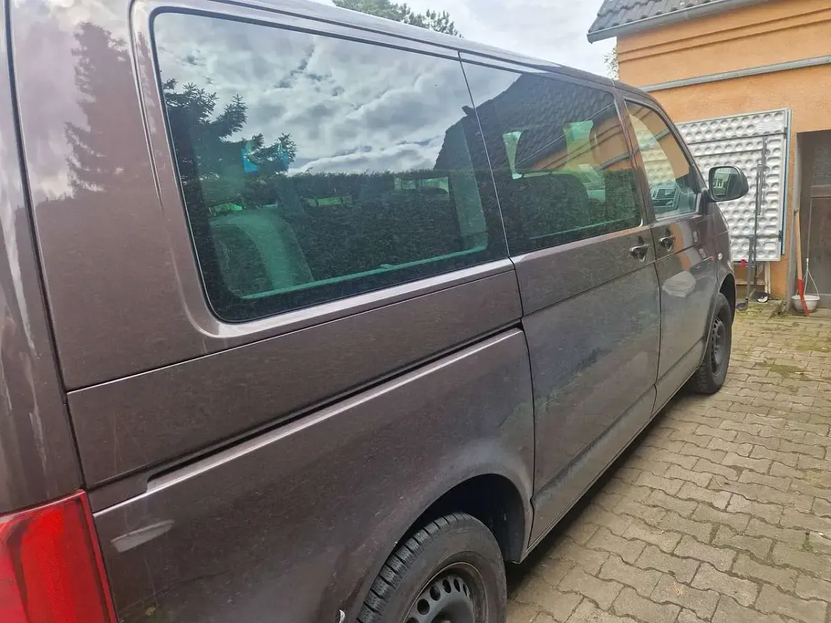 Gebraucht VW Caravelle Trendline 140 PS (102 kW) 2014 Violett Van