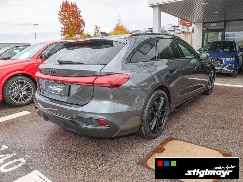 Neu Audi A5 Sport 204 PS (150 kW) 2025 Daytonagrau perleffekt Coupé