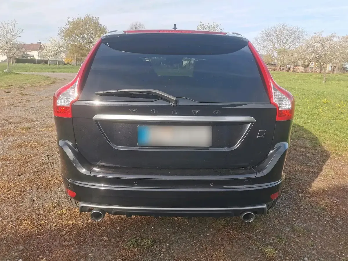 Gebraucht Volvo XC60 R-Design 215 PS (158 kW) 2014 Schwarz SUV