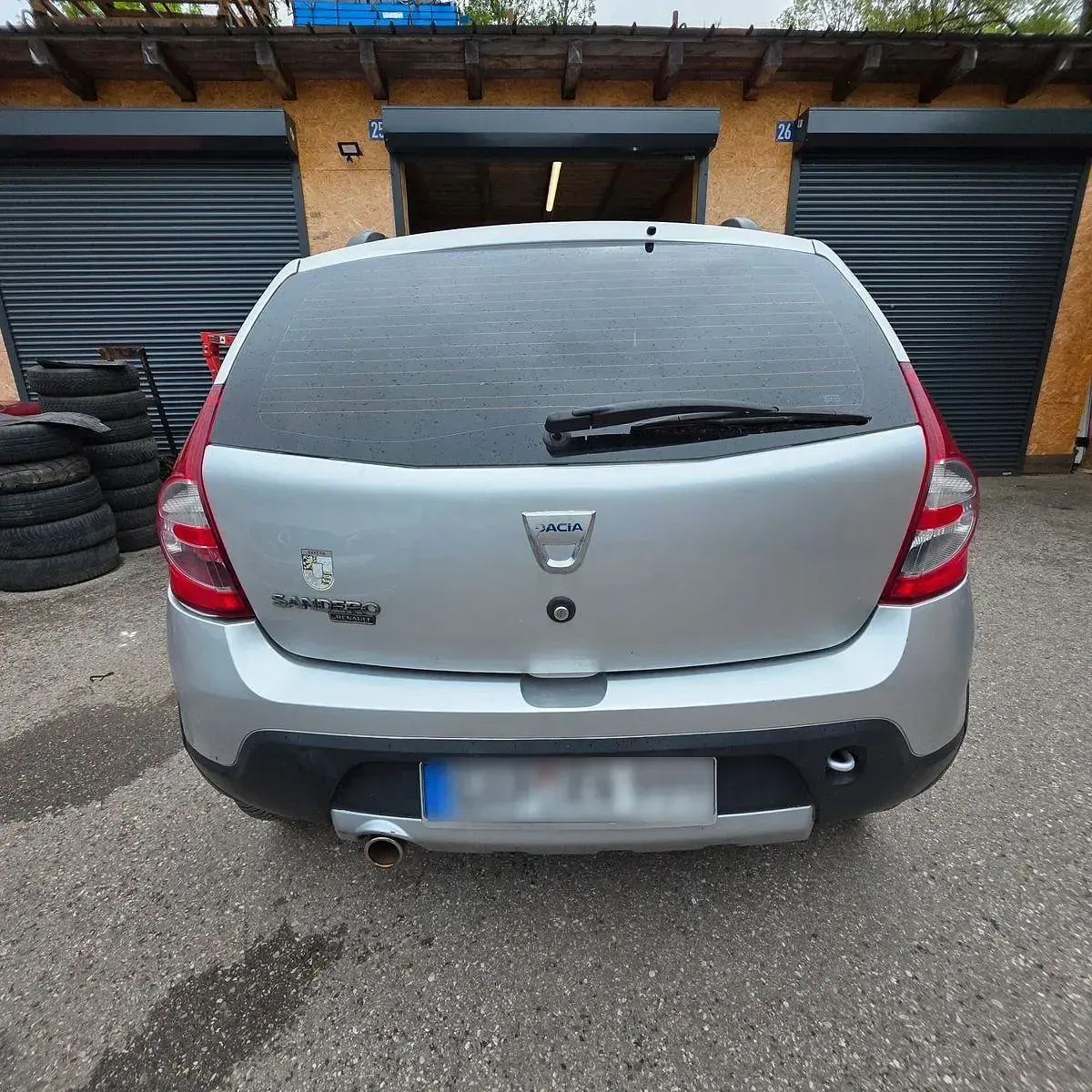 Gebraucht Dacia Sandero Stepway 84 PS (61 kW) 2011 Grau Limousine