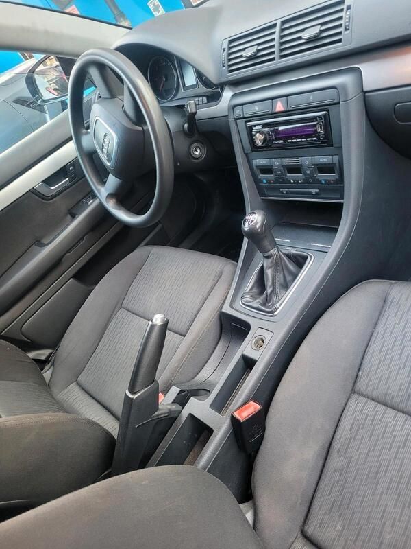 Schwarz Gebraucht 2005 Audi A4 Kombi | 1.500 € (Guter Preis) - Bild 1/4