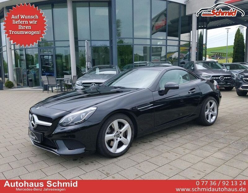 Obsidianschwarz metallic Gebraucht 2017 Mercedes SLC200 Cabrio | 28.880 € (Fairer Preis) - Bild 1/4
