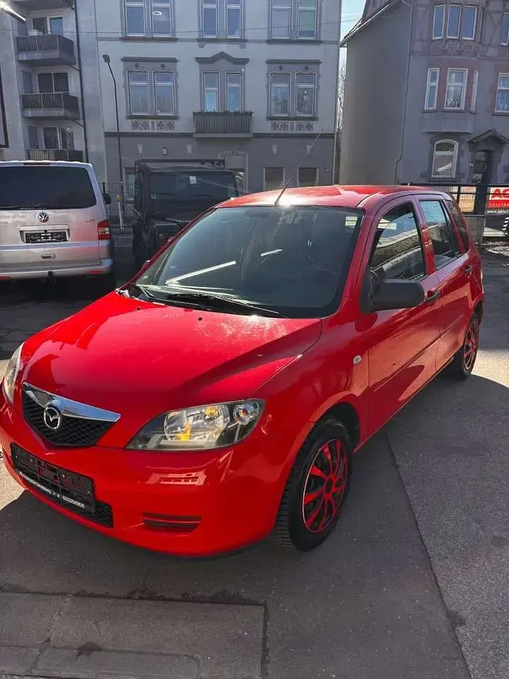 Gebraucht Mazda 2 Comfort 75 PS (55 kW) 2005 Rot Kleinwagen