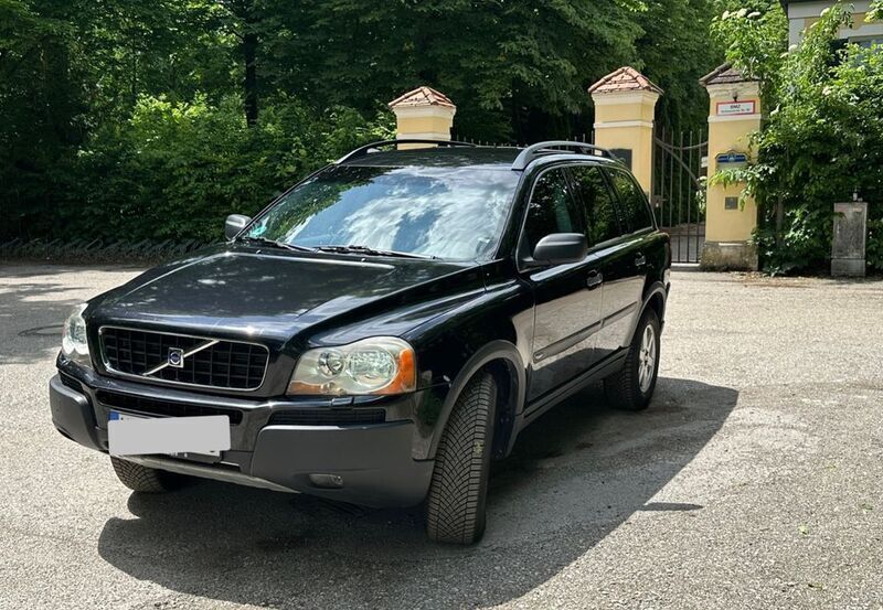 Schwarz Gebraucht 2004 Volvo XC90 Executive SUV | 8.750 € (Etwas zu teuer) - Bild 1/4