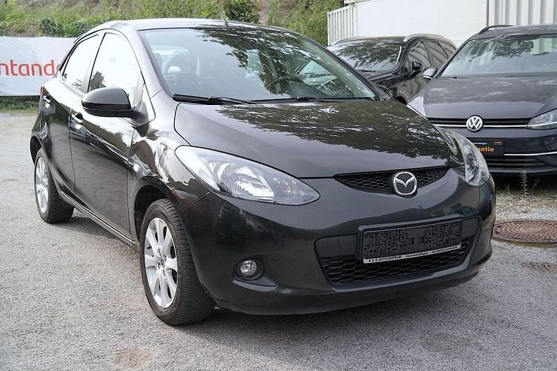Schwarz Gebraucht 2010 Mazda 2 90th Anniversary Kleinwagen | 3.950 € (Fairer Preis) - Bild 1/4