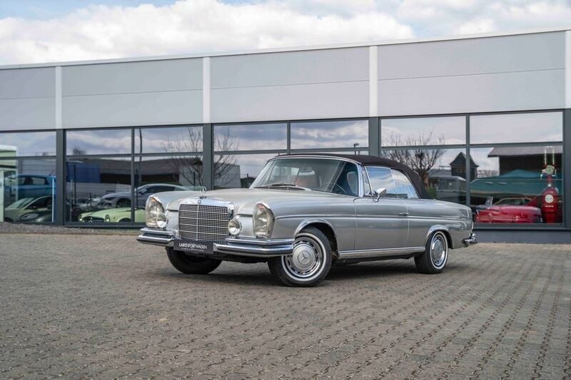 Silber Gebraucht 1969 Mercedes 280 SE Cabrio | 489.000 € - Bild 1/4