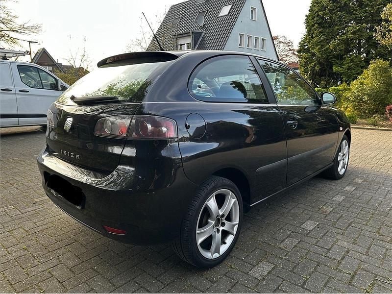 Second-hand Seat Ibiza 86 CP (63 kW) 2009 Negru Hatchback