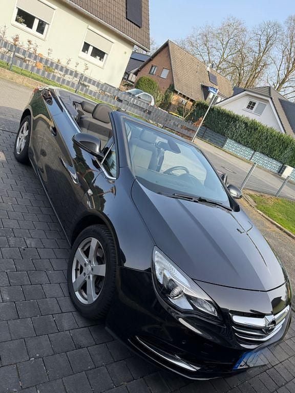 Gebraucht Opel Cascada Edition 120 PS (88 kW) 2013 Schwarz Cabrio