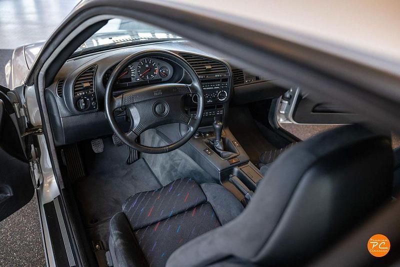 Second-hand BMW M3 286 CP (210 kW) 1993 Argintiu Coupe