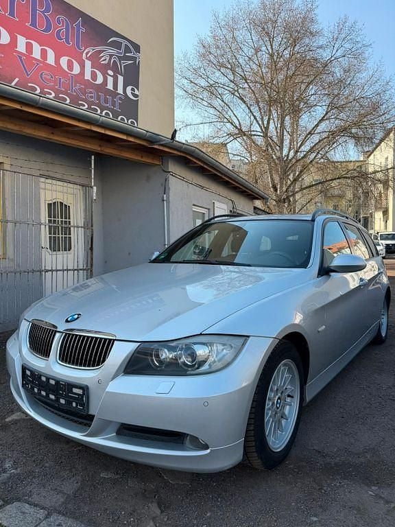 Gebraucht BMW 320 Advantage 177 PS (130 kW) 2007 Silber Kombi