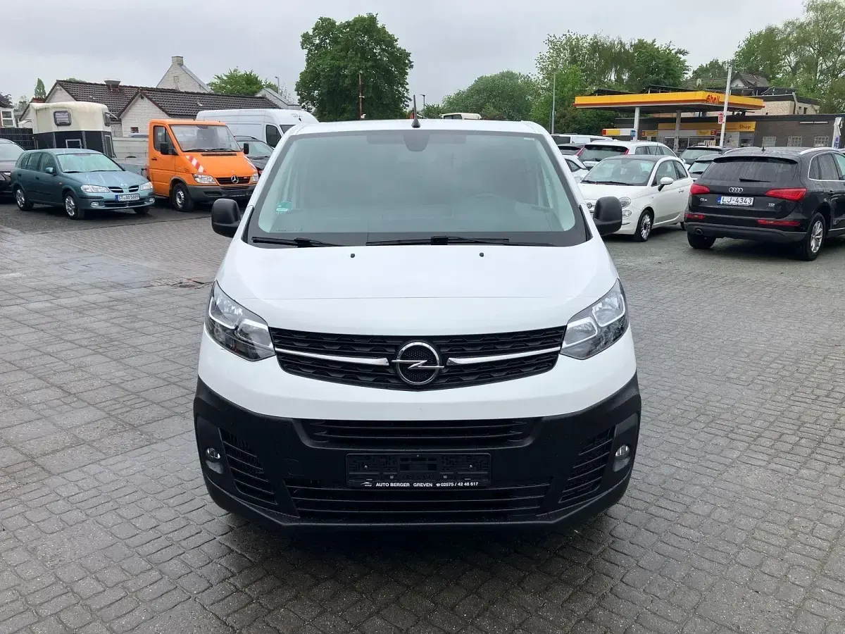 Usata Opel Vivaro Edition 120 CV (88 kW) 2021 Bianco Monovolume