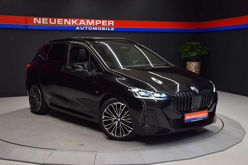 Schwarz Gebraucht 2024 BMW 218 M Sport Van / Kleinbus | 29.490 € (Fairer Preis) - Bild 1/4