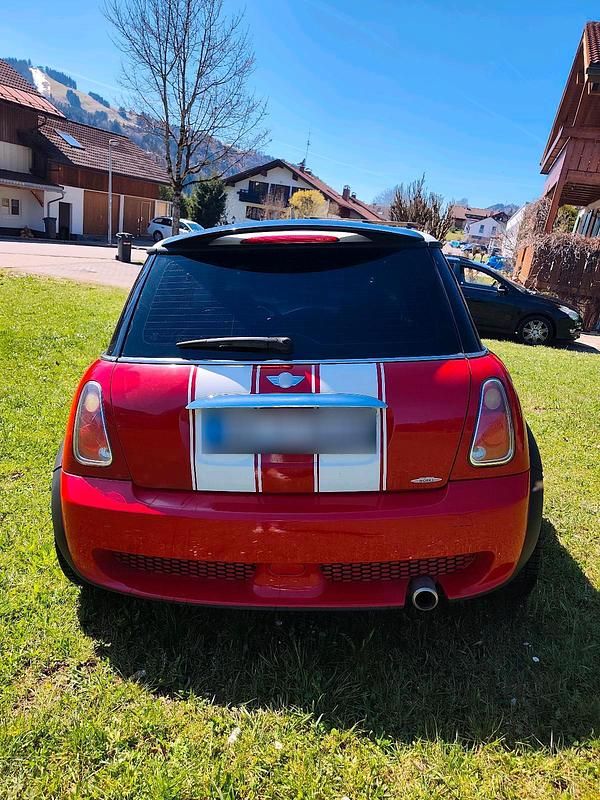Second-hand Mini Cooper Chili 90 CP (66 kW) 2006 Roșu Hatchback