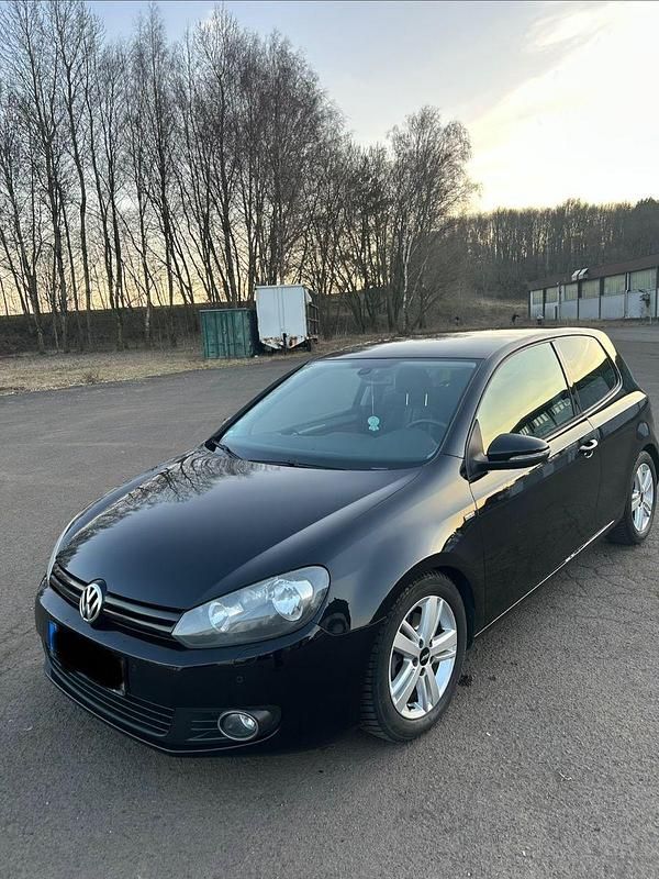 Gebraucht VW Golf VII Match 122 PS (89 kW) 2012 Schwarz Limousine