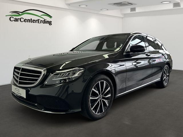 Grau Gebraucht 2020 Mercedes C200 Kombi | 19.790 € (Fairer Preis) - Bild 1/4
