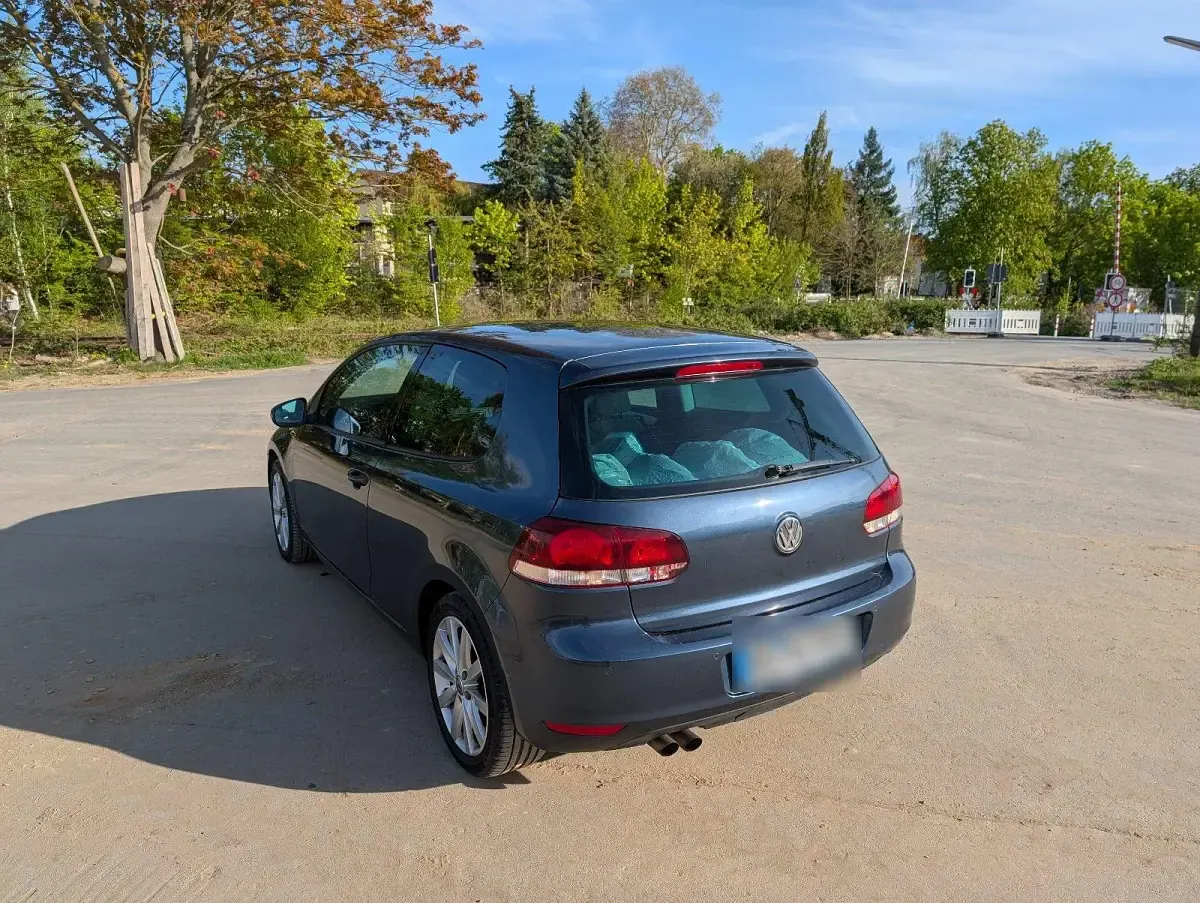 Gebraucht VW Golf VI 122 PS (89 kW) 2009 Blau Kleinwagen