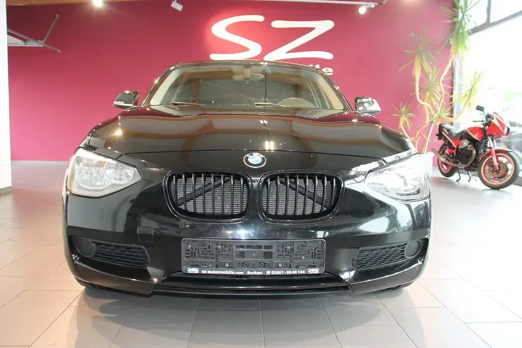 Gebraucht BMW 116 136 PS (100 kW) 2011 Schwarz Kleinwagen
