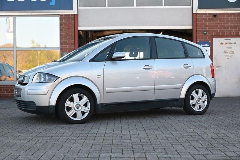 Second-hand Audi A2 75 CP (55 kW) 2001 Argintiu Hatchback