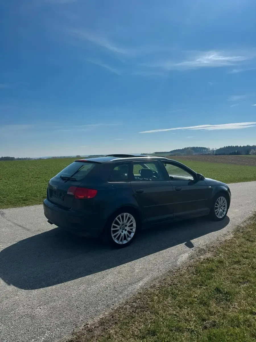 Gebraucht Audi A3 Sportback S-Line 140 PS (102 kW) 2006 Schwarz Kleinwagen