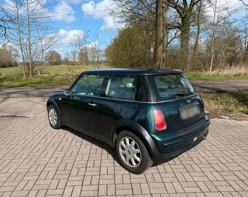 Usado Mini ONE 90 HP (66 kW) 2002 Verde Citadino