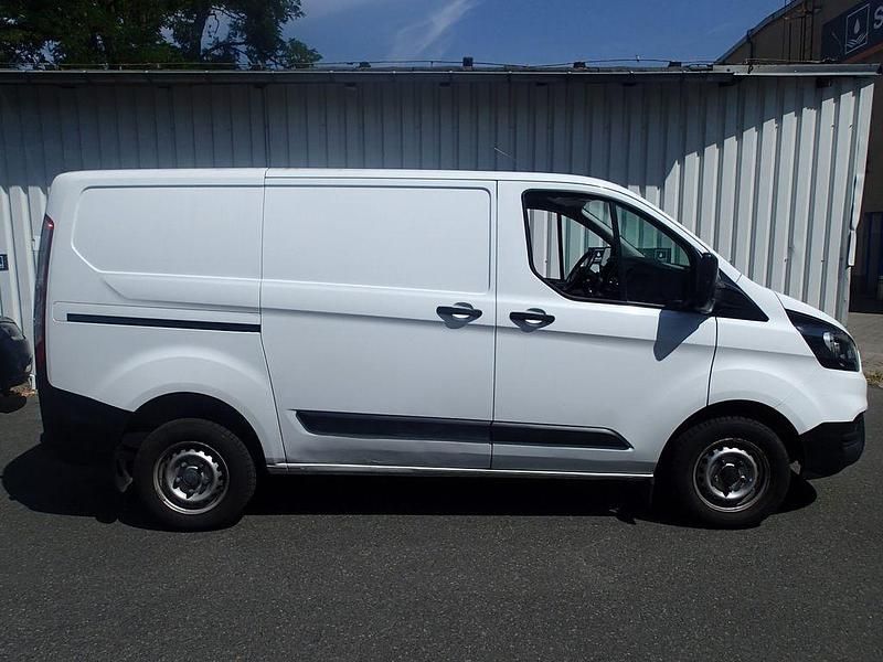 Gebraucht Ford Transit Custom 107 PS (78 kW) 2020 Van