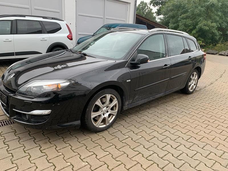 Schwarz Gebraucht 2012 Renault Laguna GrandTour GT Kombi | 5.500 € (Teuer) - Bild 1/4