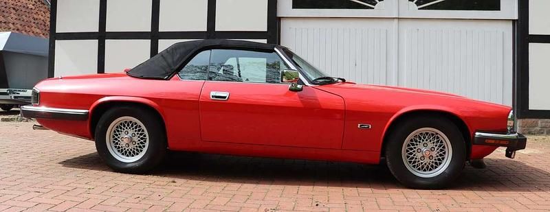 Gebraucht Jaguar XJS 222 PS (163 kW) 1993 Signal red Cabrio