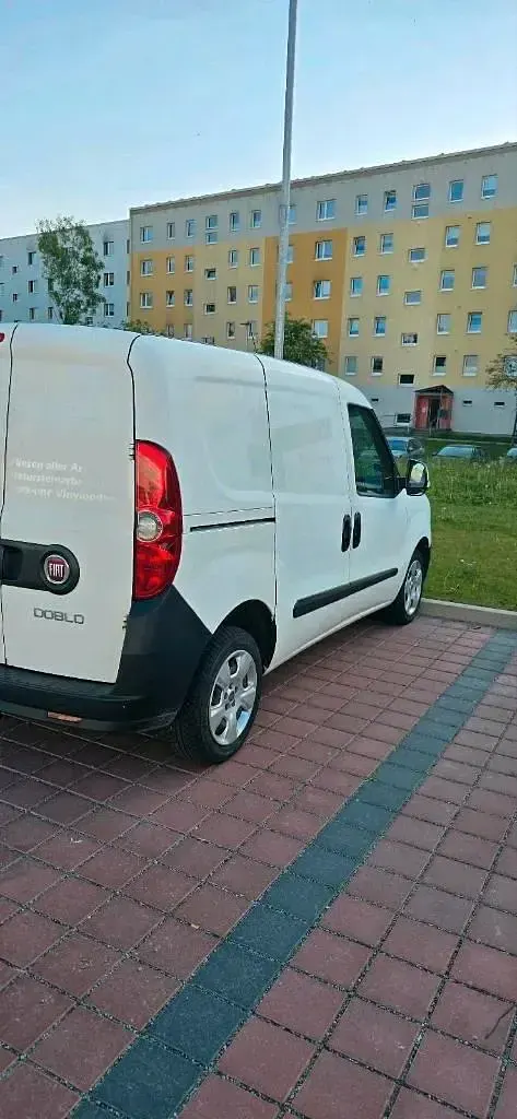 Gebraucht Fiat Doblò 90 PS (66 kW) 2014 Weiß Van / Kleinbus