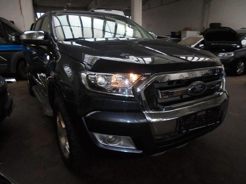 Gebraucht Ford Ranger Limited 160 PS (117 kW) 2018 Silber Abholung