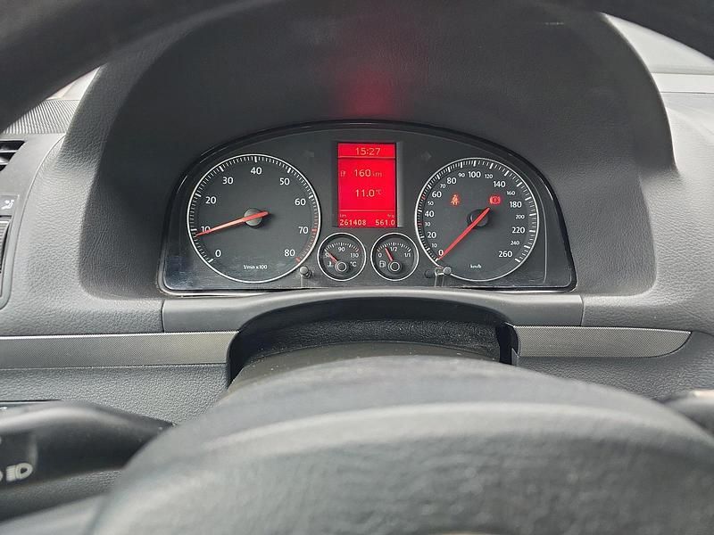 Schwarz Gebraucht 2006 VW Touran Van / Kleinbus | 2.150 € (Fairer Preis) - Bild 1/4