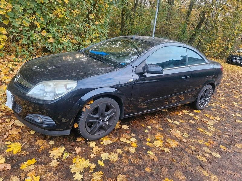 Gebraucht Opel Astra Cabriolet 150 PS (110 kW) 2007 Schwarz Cabrio