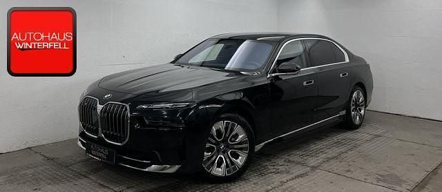 Gebraucht BMW 750e Executive 489 PS (359 kW) 2023 Schwarz Limousine
