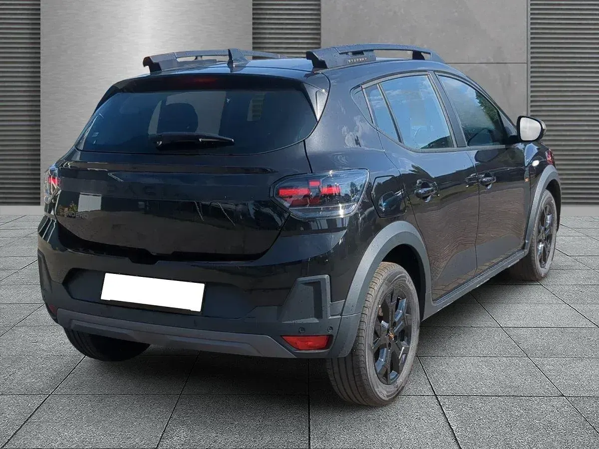 Neu Dacia Sandero Extreme 122 PS (89 kW) 2026 Perlmuttschwarz SUV