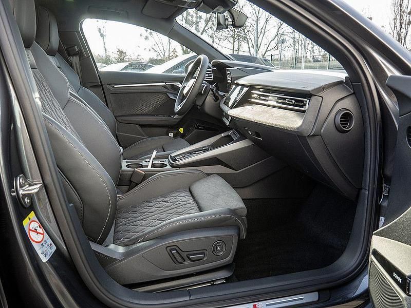 Gebraucht Audi A3 S-Line 204 PS (150 kW) 2026 Grau Limousine