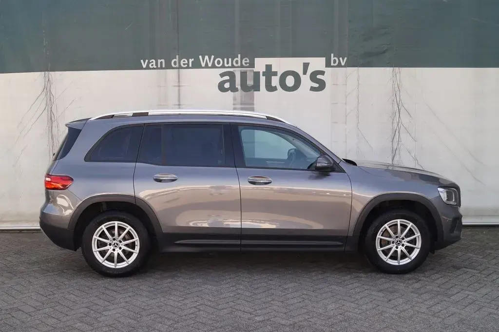 Gebraucht Mercedes GLB180 Business 116 PS (85 kW) 2022 Grau SUV