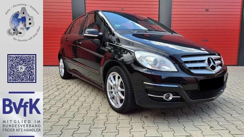 Kosmosblackmetallic Gebraucht 2010 Mercedes B160 Van / Kleinbus | 6.790 € (Fairer Preis) - Bild 1/4