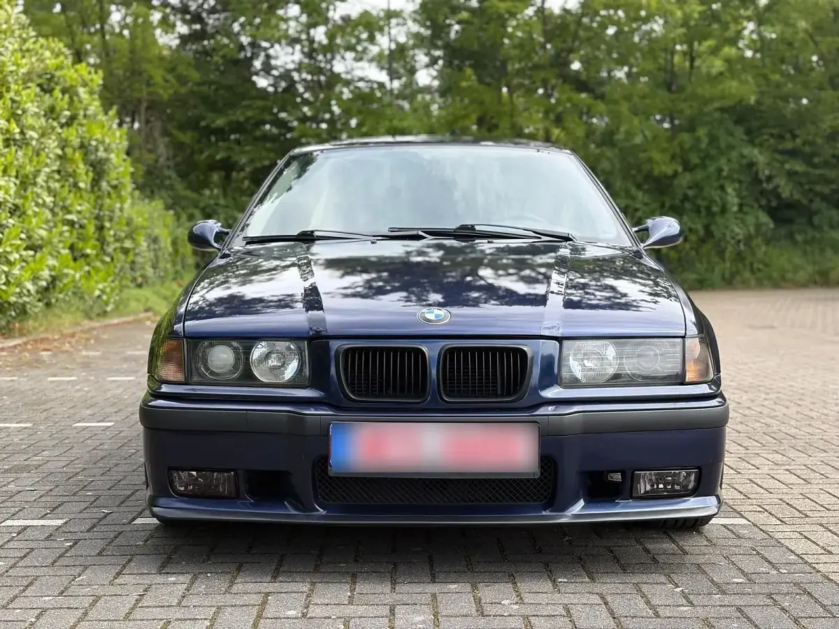 Gebraucht BMW 320 M Sport 150 PS (110 kW) 1993 Blau Limousine