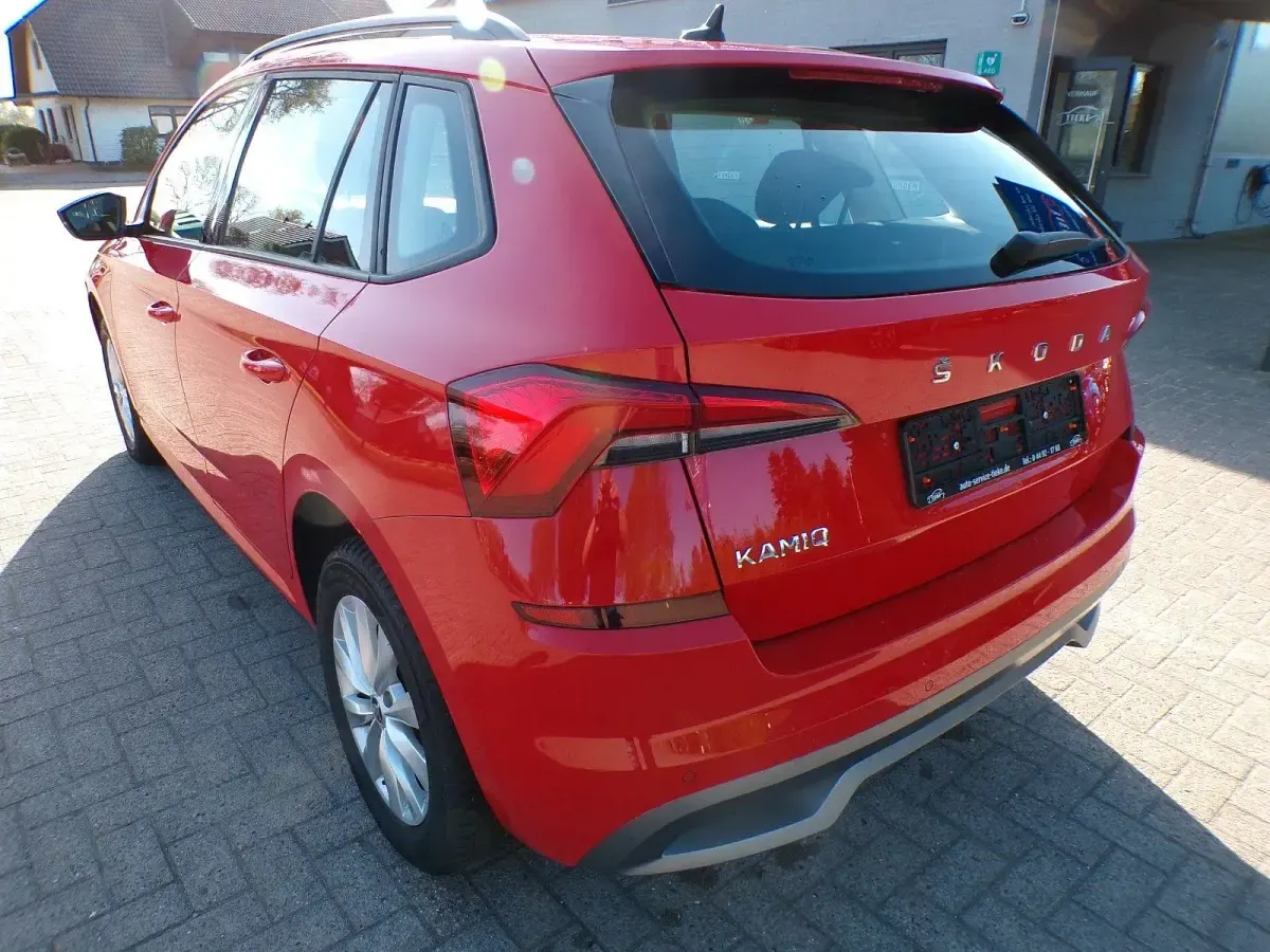 Gebraucht Skoda Kamiq Ambition 110 PS (80 kW) 2021 Rot SUV