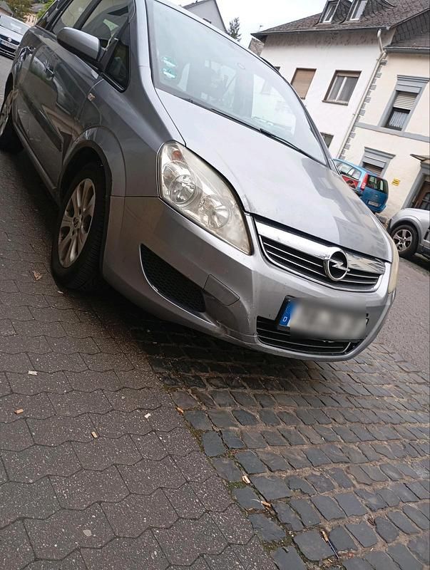 Silber Gebraucht 2008 Opel Zafira Limousine | 499 € (Superpreis) - Bild 1/4
