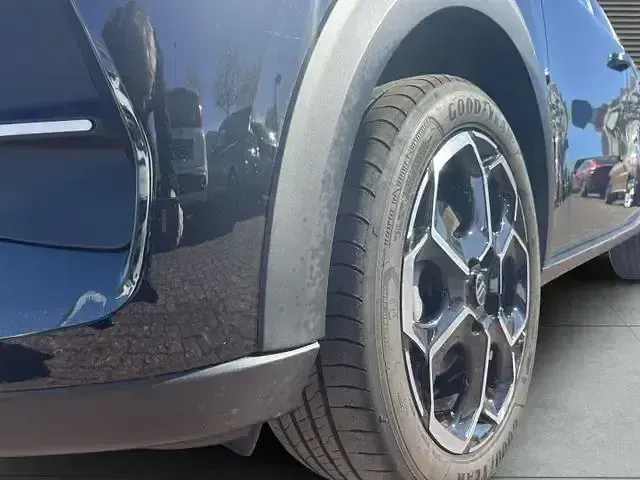 Gebraucht Citroën C3 PureTech 101 PS (74 kW) 2025 Schwarz SUV