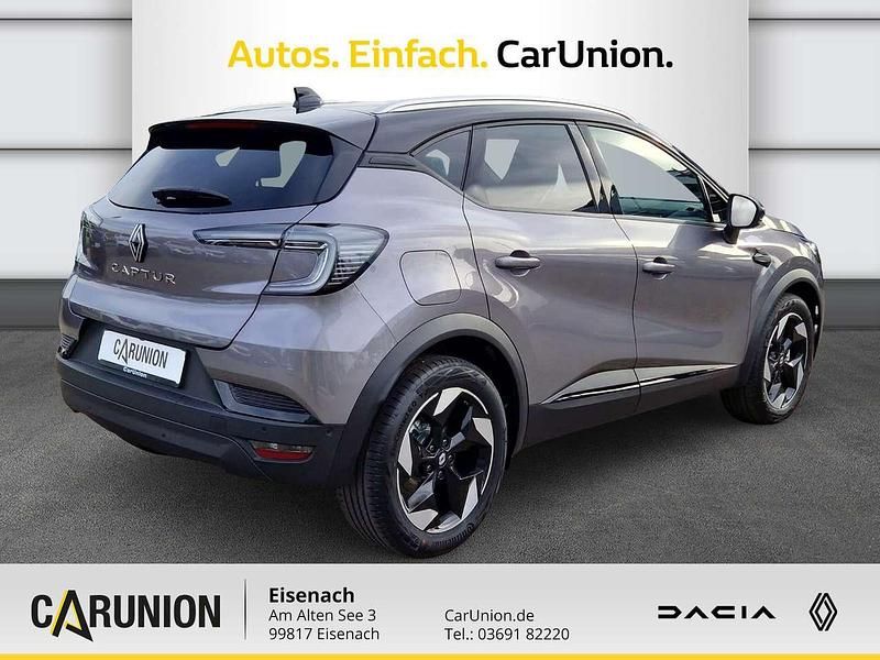 Neu Renault Captur Techno 140 PS (102 kW) 2025 Rafalgrau metallic, black pearlschwarz metallic SUV