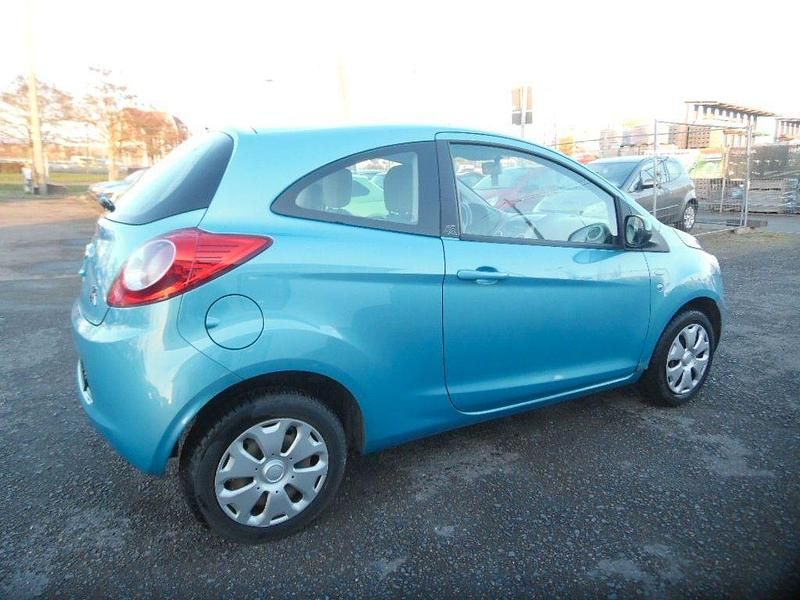 Gebraucht Ford Ka Trend+ 69 PS (50 kW) 2009 Blau Kleinwagen
