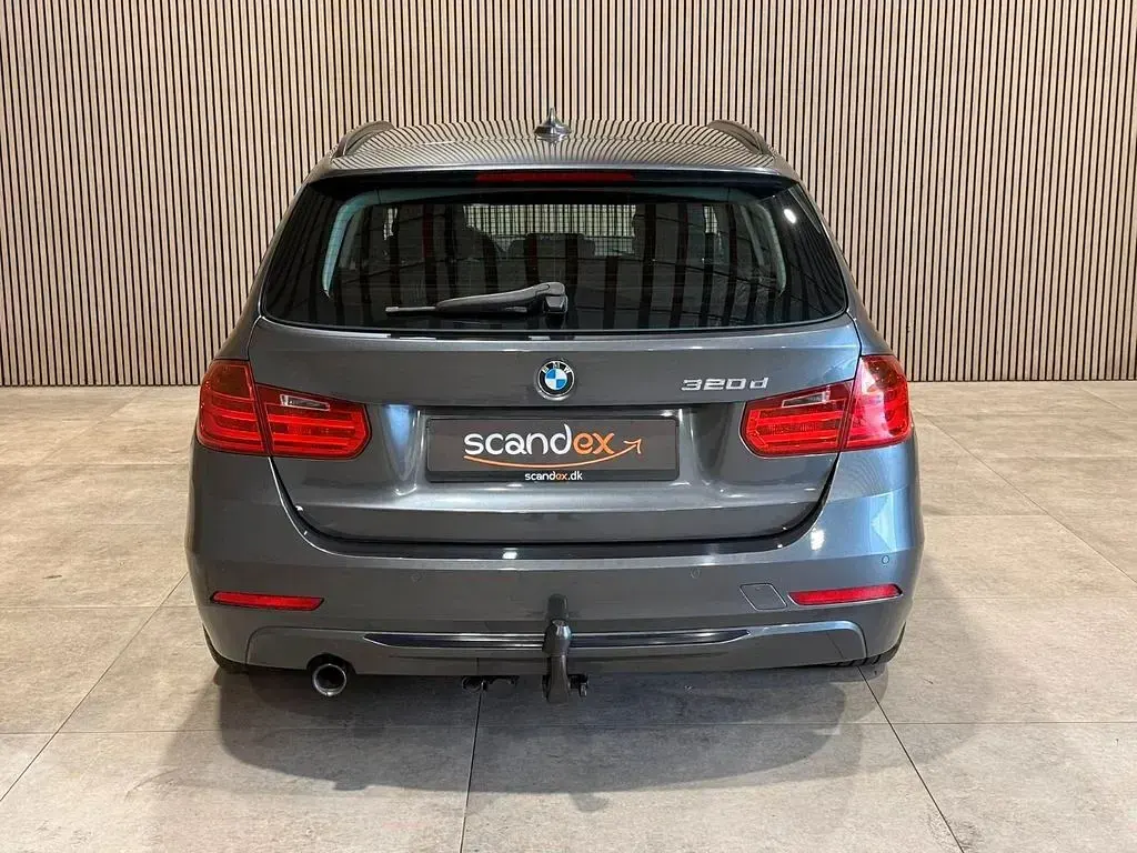 Gebraucht BMW 320 Sport Line 184 PS (135 kW) 2013 Grau Limousine