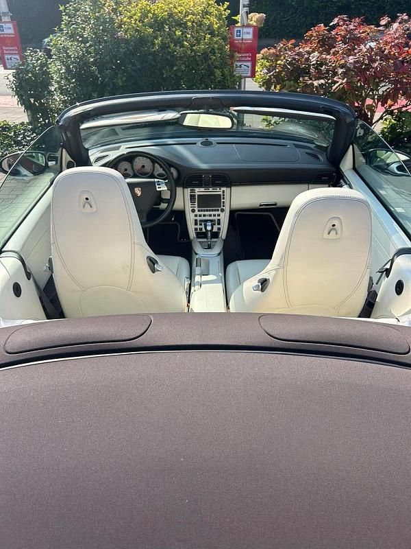 Gebraucht Porsche 911 480 PS (353 kW) 2008 Andere farben Cabrio