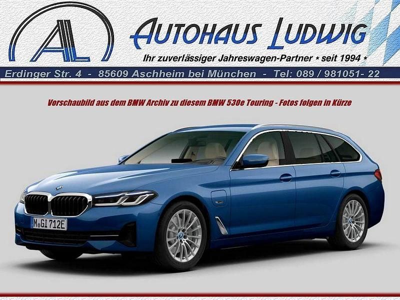 Gebraucht BMW 530e 292 PS (214 kW) 2022 Phytonicblaumetallic Kombi